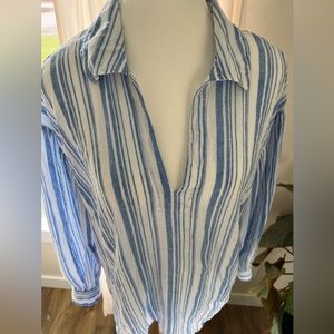 Cabi linen blend pullover top - M